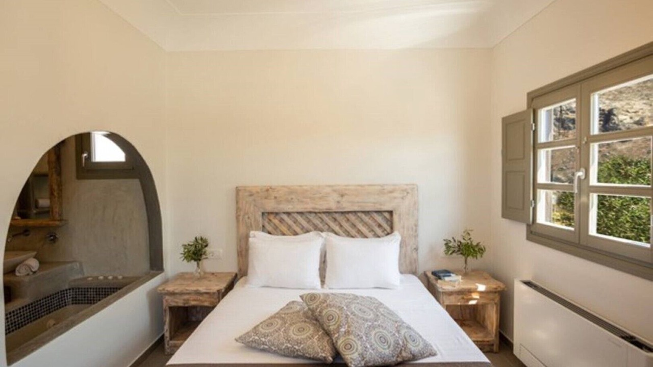 Photo of Bedroom in Perissa