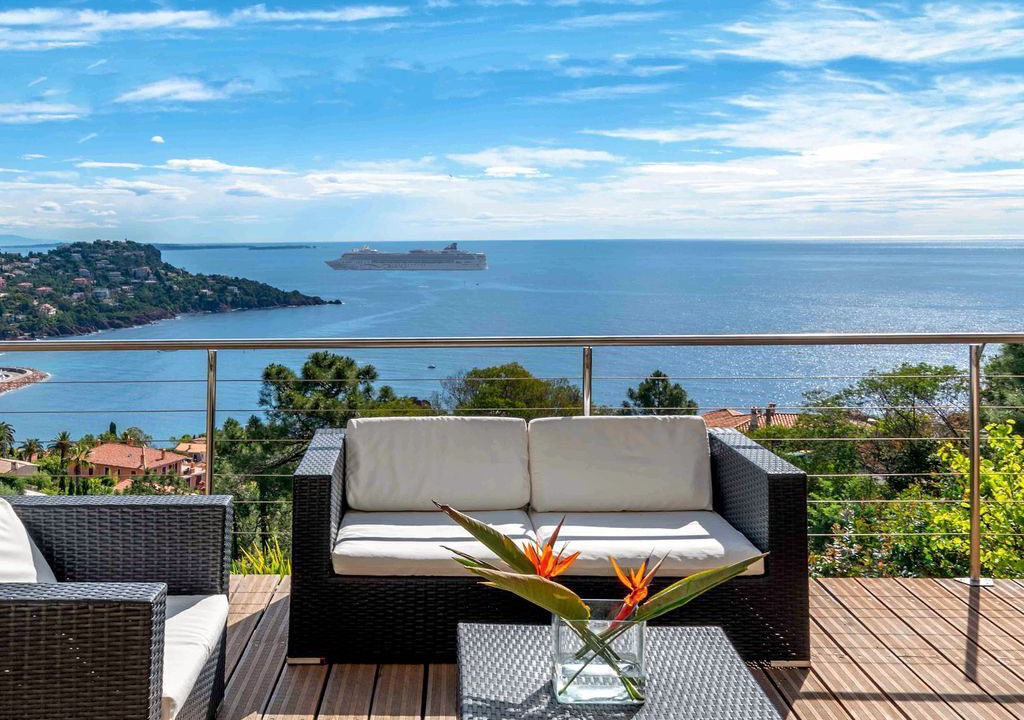 Photo of Outdoor in Espero-Pax