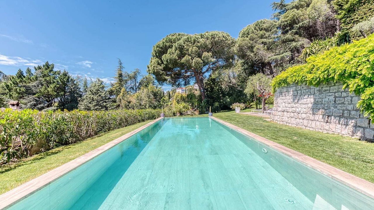Photo of Outdoor in La Croix des Gardes