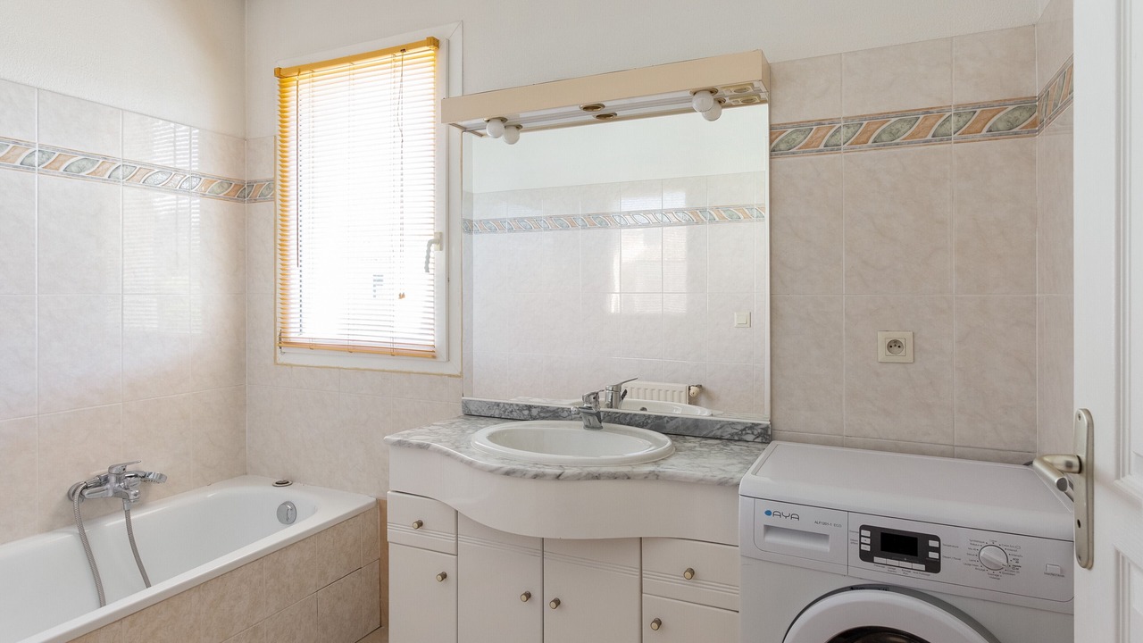 Photo of Bathroom in Plaine de la Brague