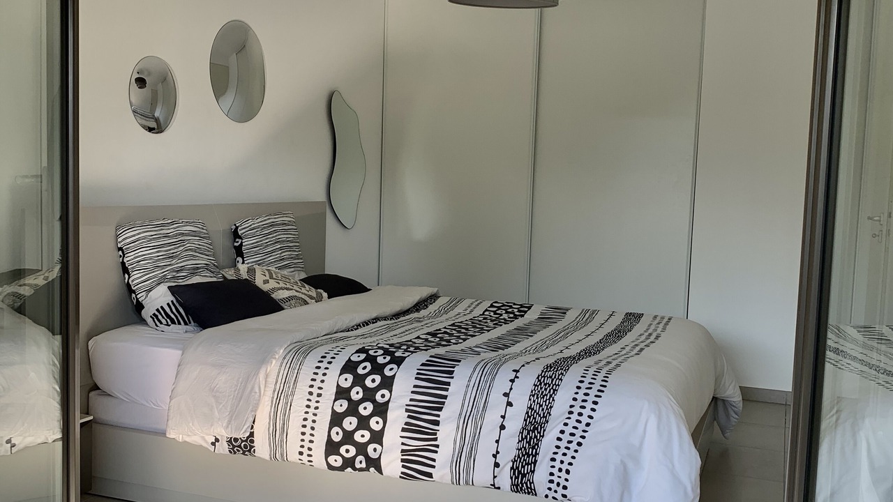 Photo of Bedroom in Villeneuve Loubet Beach
