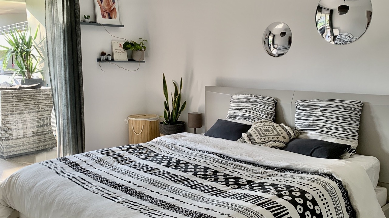 Photo of Bedroom in Villeneuve Loubet Beach