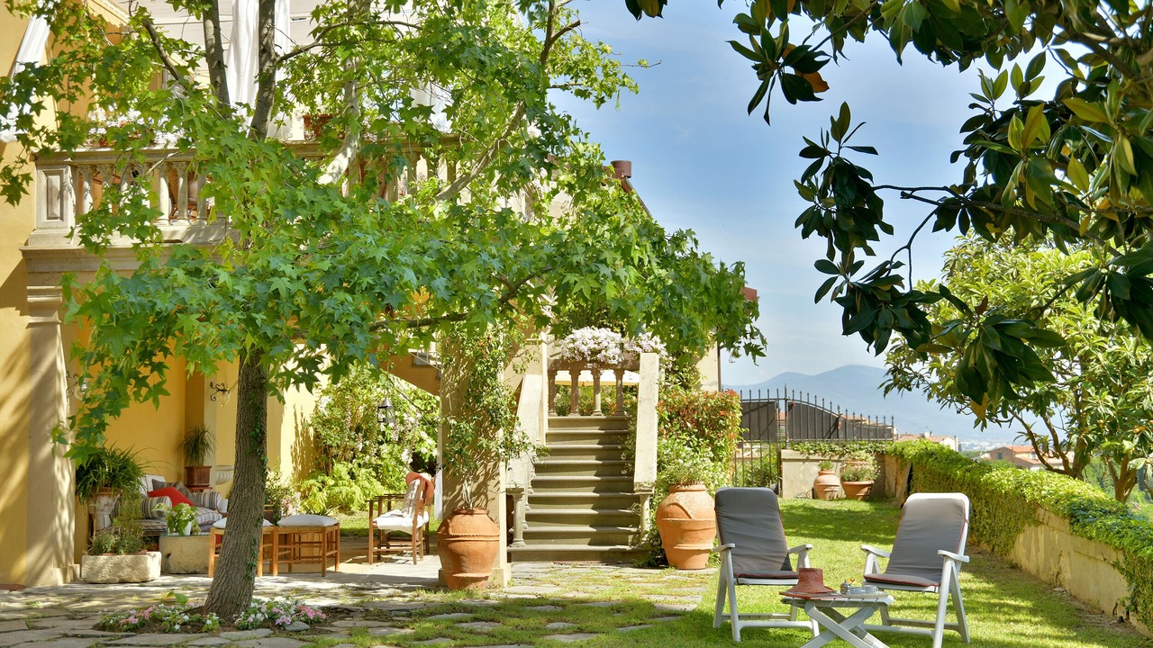 Photo of Patio Balcony in Lari
