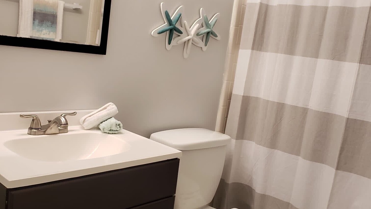 Photo of Bathroom in Buena Ventura Lakes