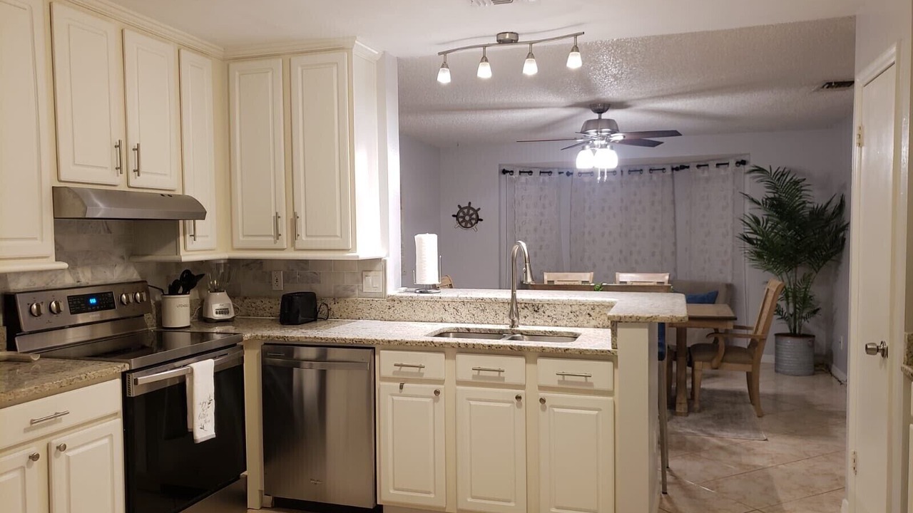 Photo of Kitchen in Buena Ventura Lakes