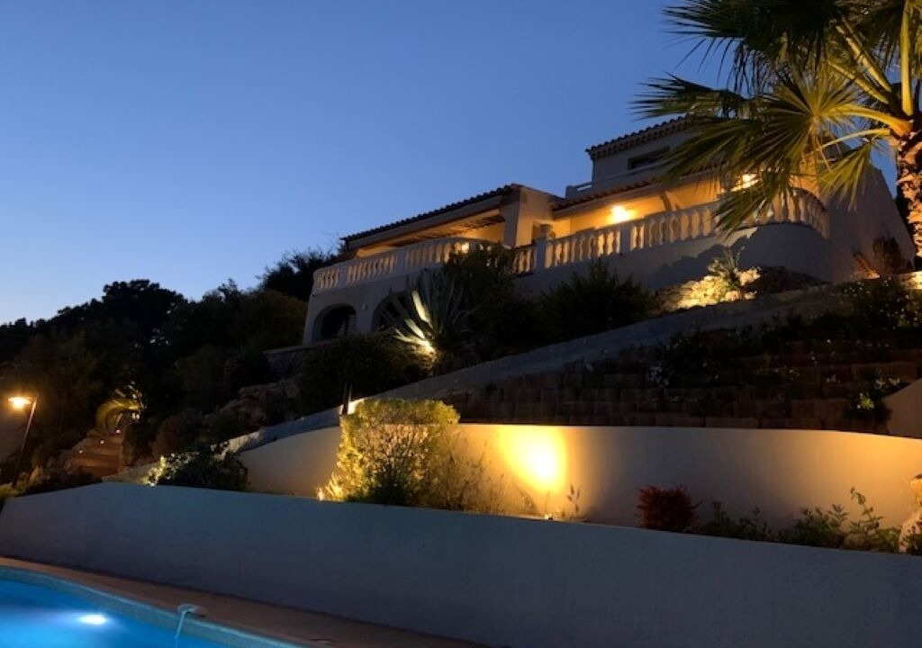 Photo of Outdoor in Antheor