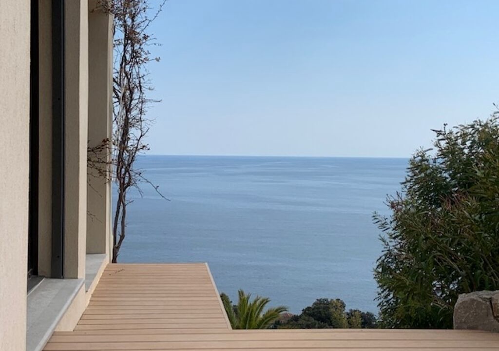 Photo of Outdoor in Antheor