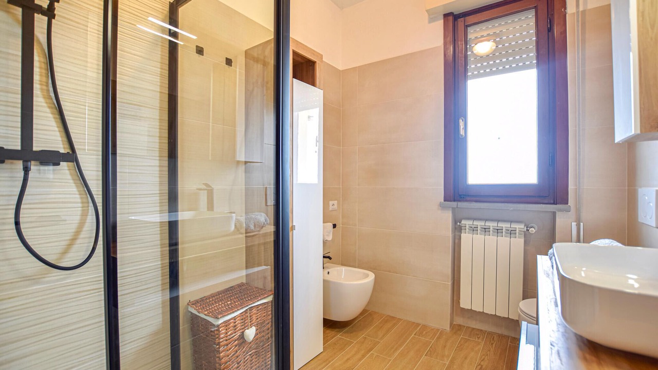 Photo of Bathroom in Corsanico-Bargecchia