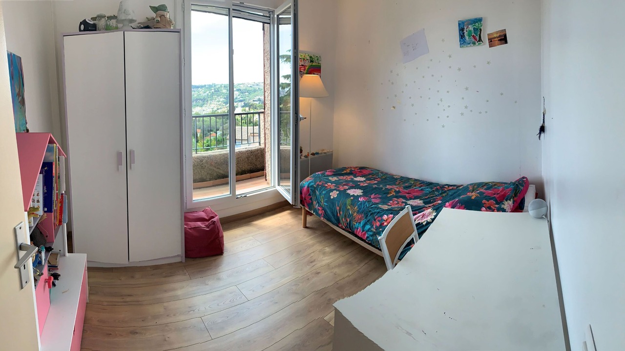 Photo of Bedroom in Gairaut
