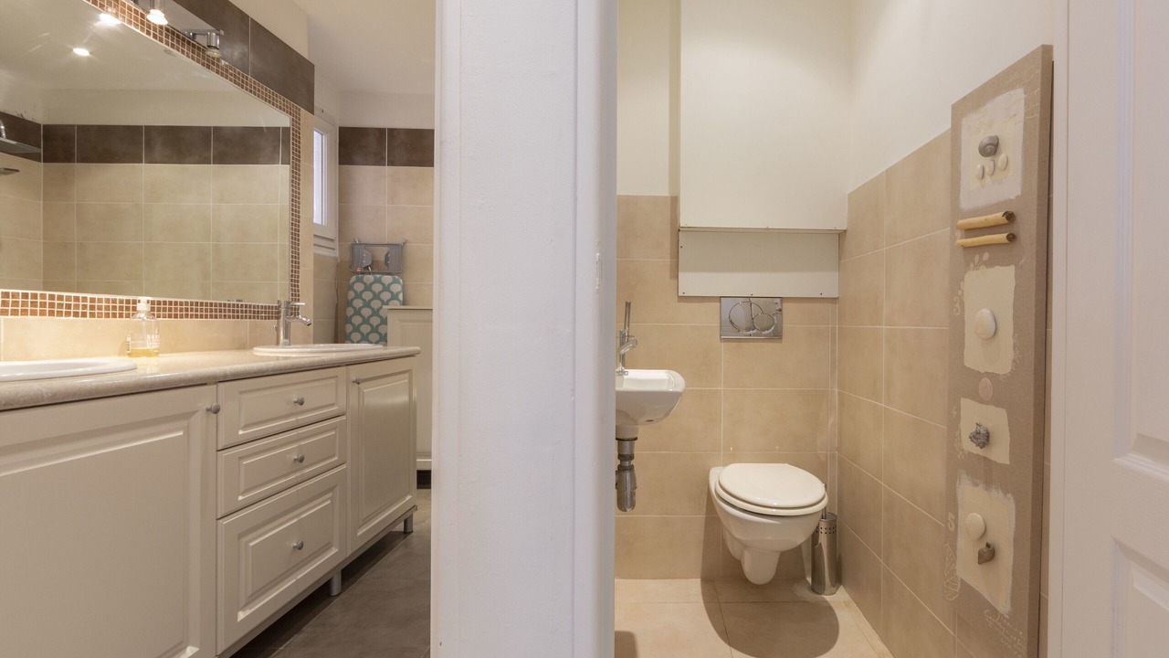 Photo of Bathroom in Antibes Old Town