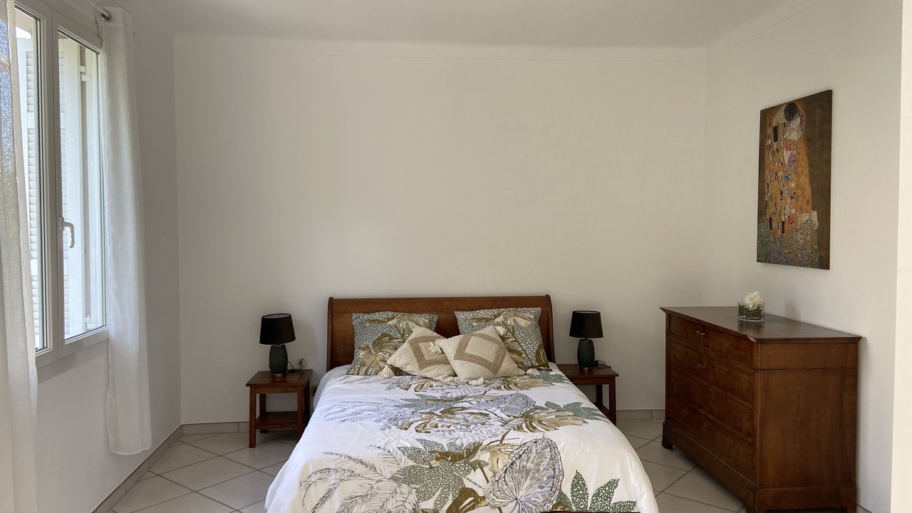 Photo of Bedroom in Antibes City Centre