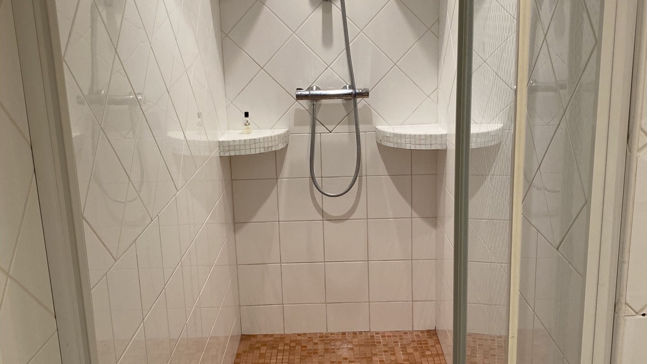 Photo of Bathroom in Biot
