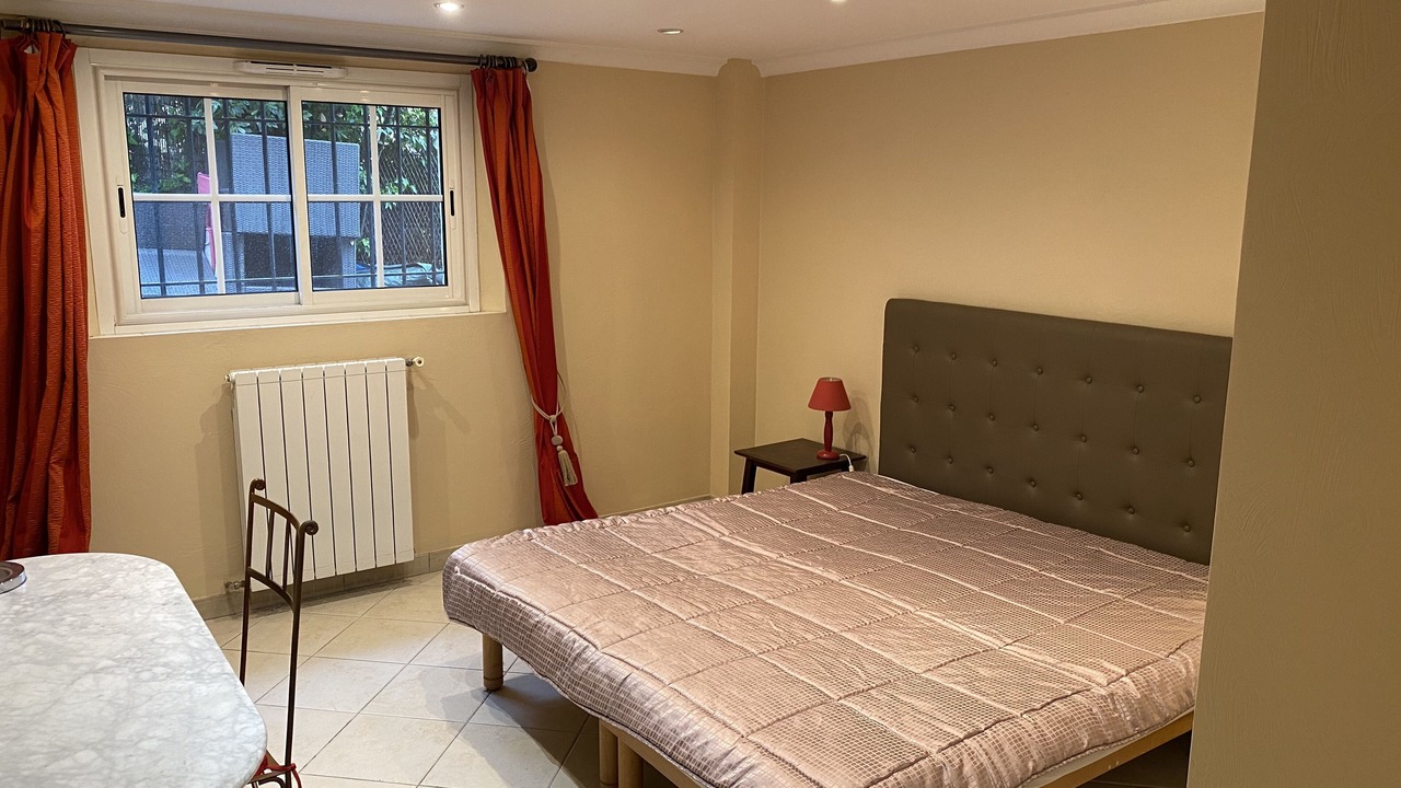 Photo of Bedroom in Biot