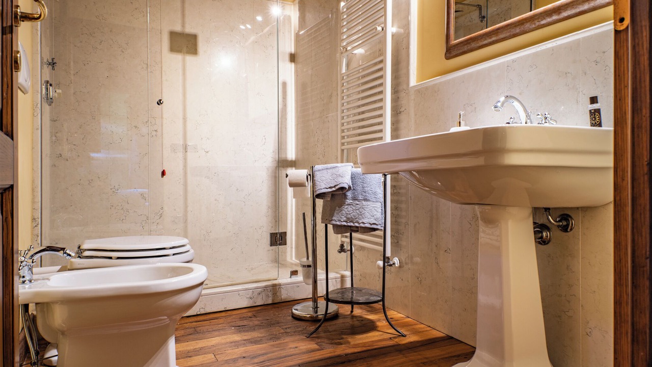 Photo of Bathroom in Margine Coperta-Traversagna