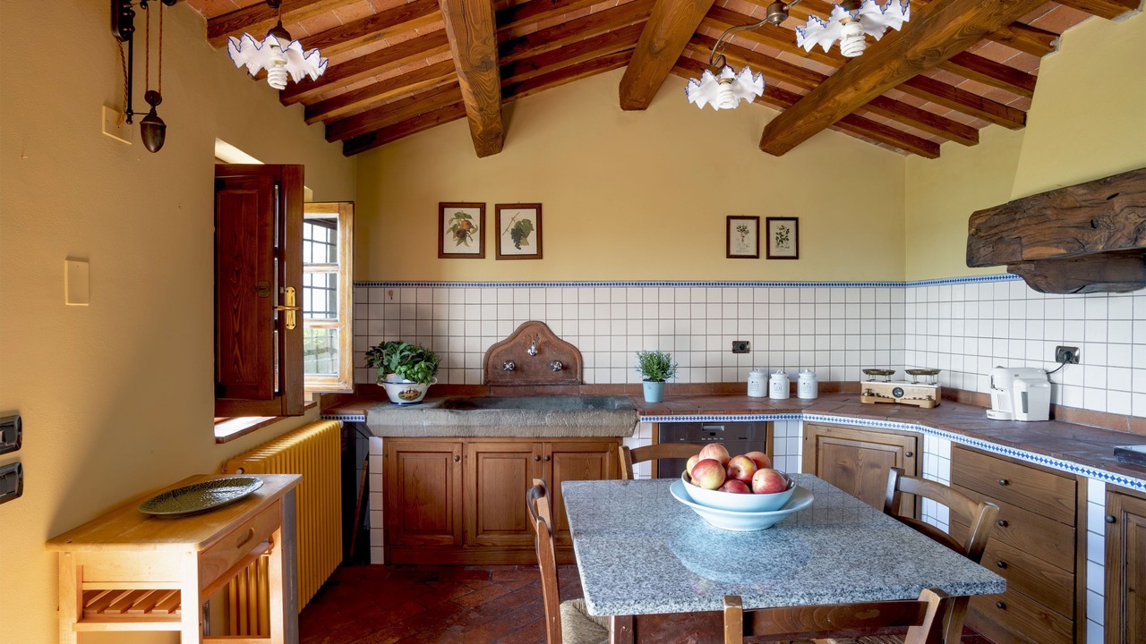 Photo of Others in Margine Coperta-Traversagna