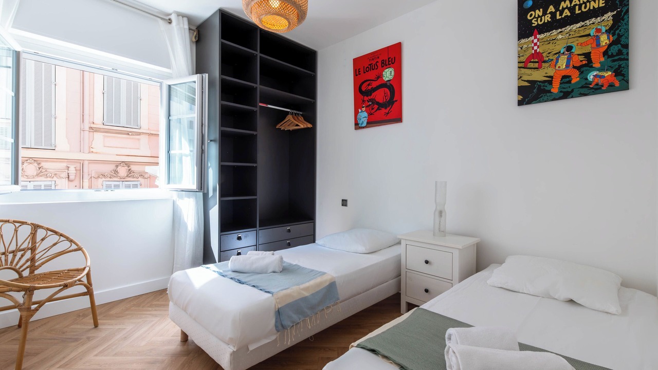 Photo of Bedroom in Cannes City Centre