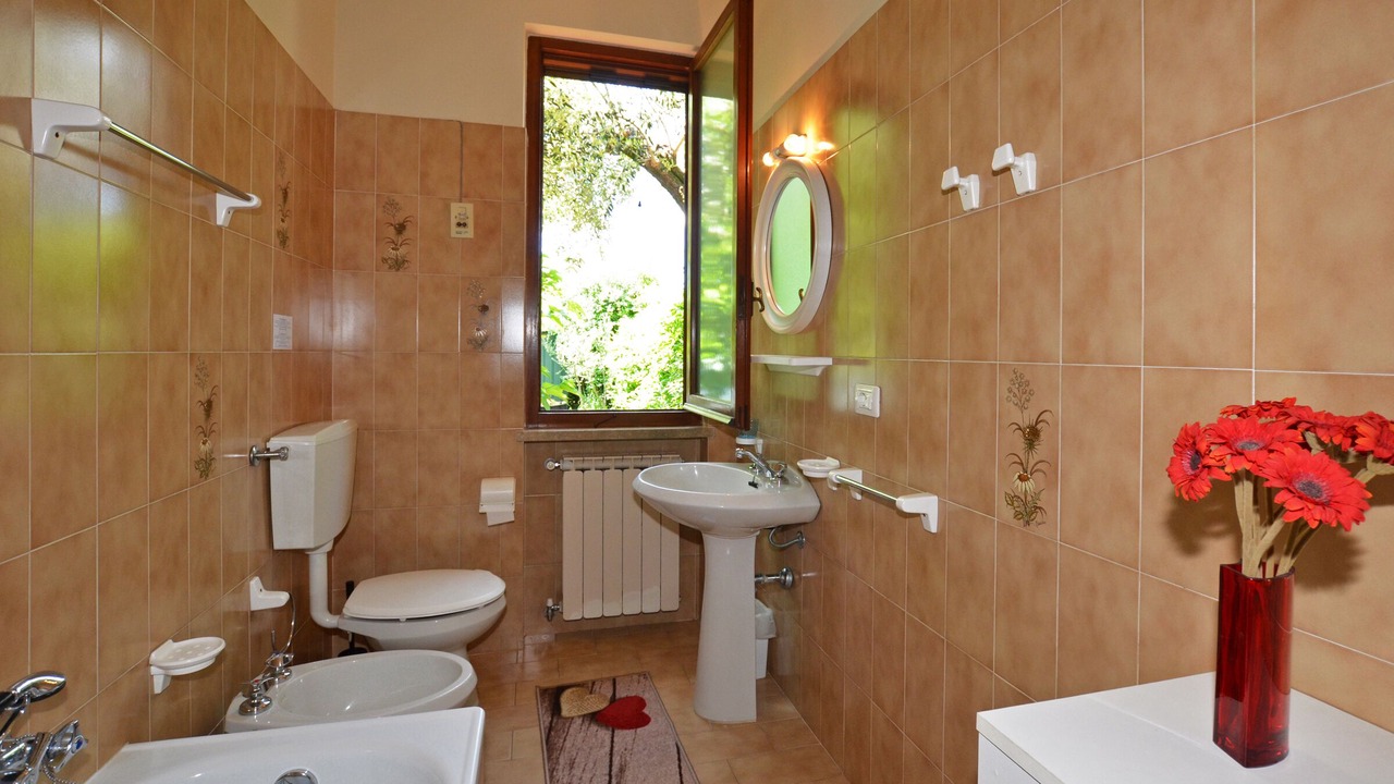 Photo of Bathroom in Strettoia