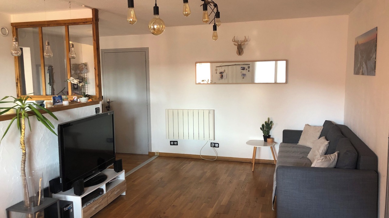 Photo of Livingroom in Saint Pierre de Feric