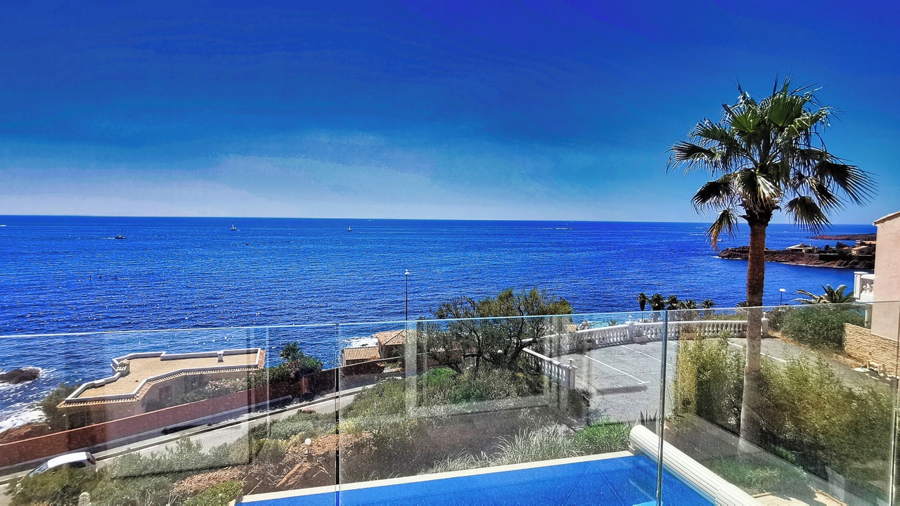 Photo of Outdoor in Antheor