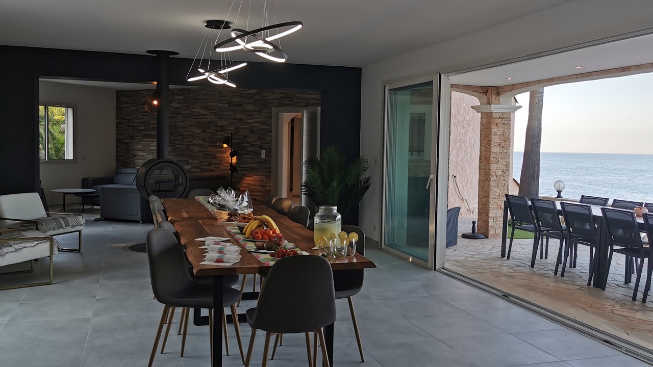 Photo of Outdoor in Antheor