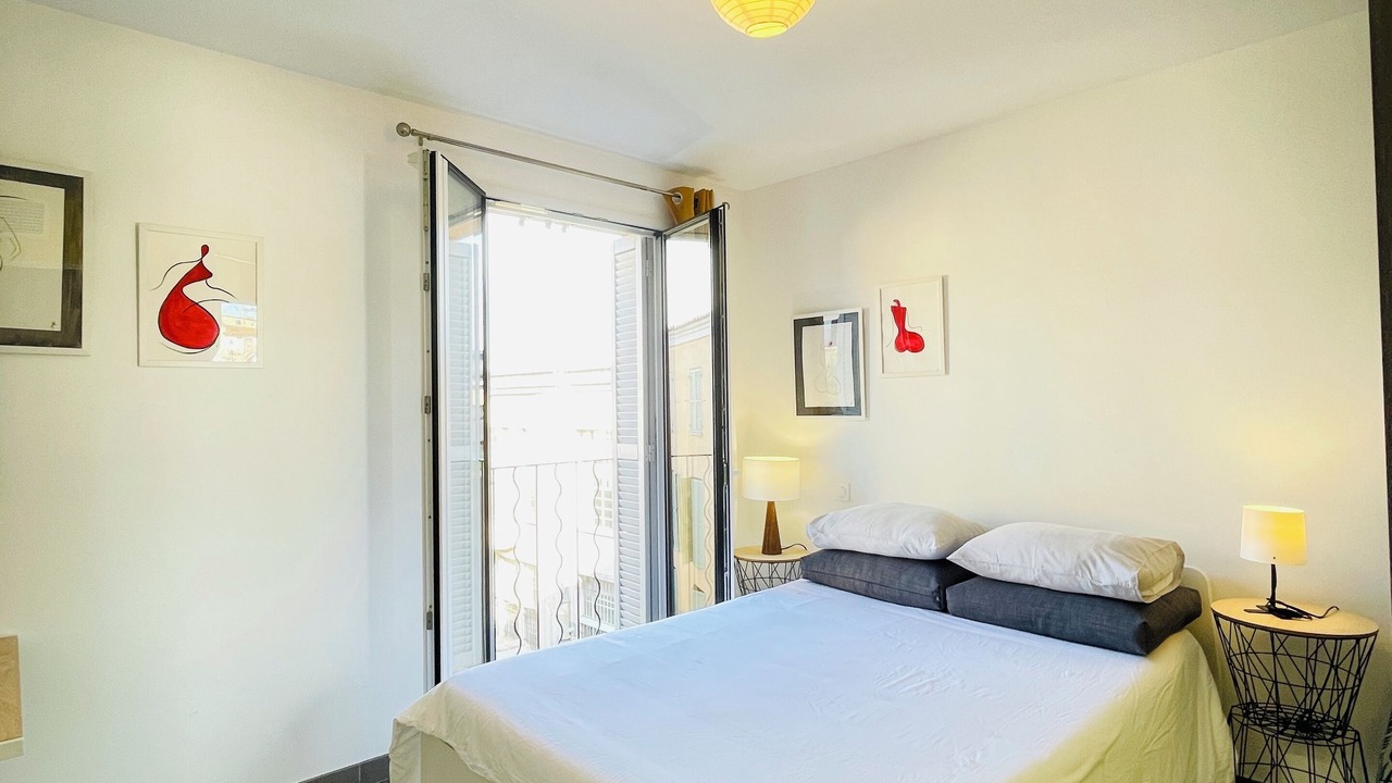 Photo of Bedroom in Antibes Old Town