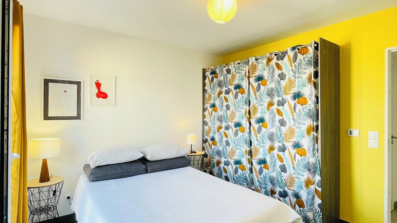 Photo of Bedroom in Antibes Old Town