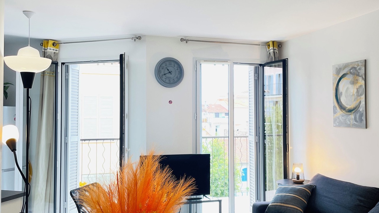 Photo of Livingroom in Antibes Old Town