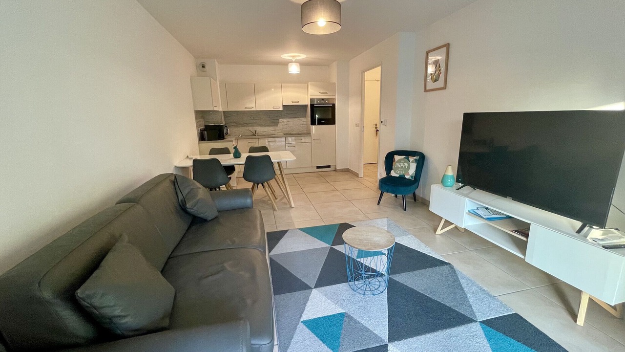 Photo of Livingroom in Prado - Republique