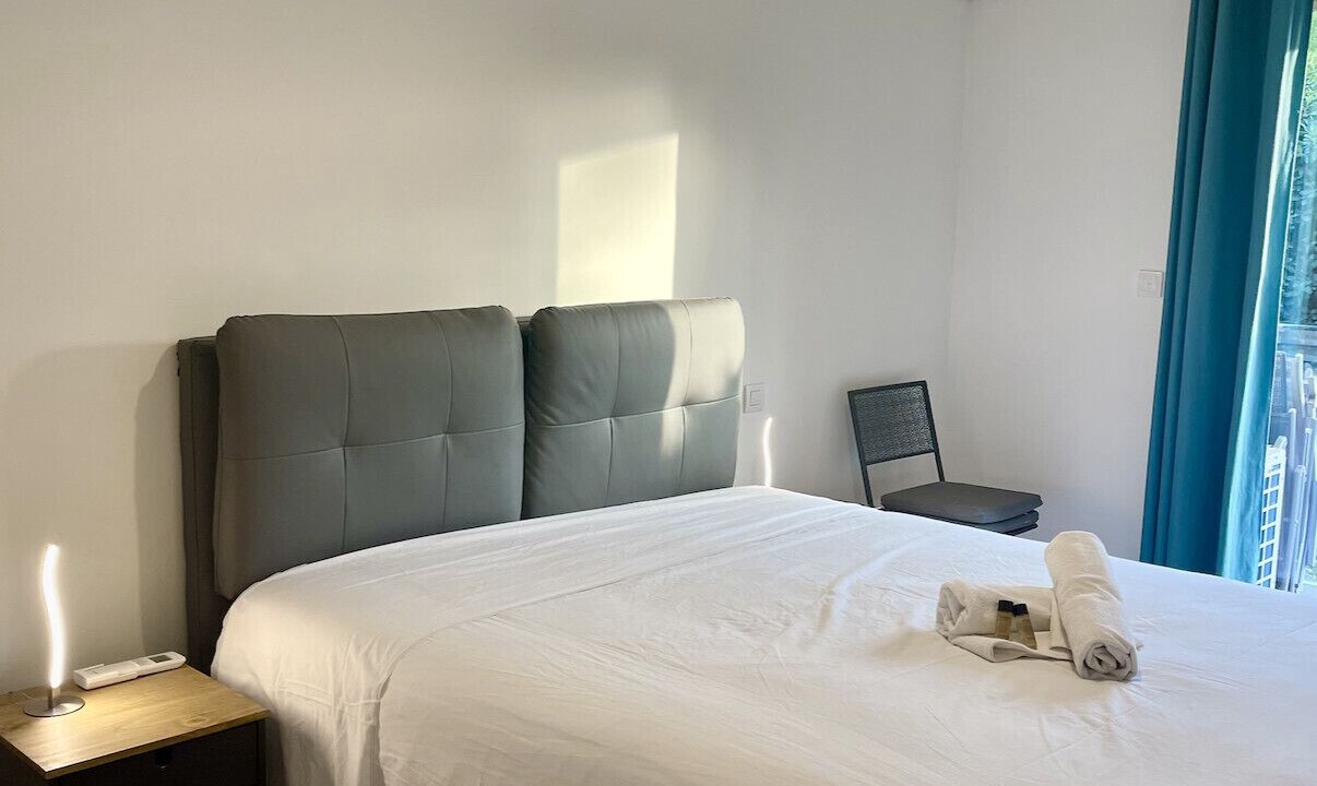 Photo of Bedroom in Prado - Republique