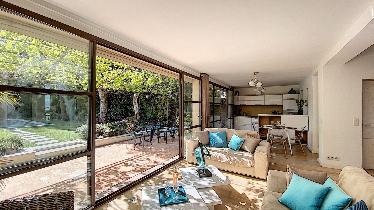 Photo of Livingroom in Cap-d'Antibes