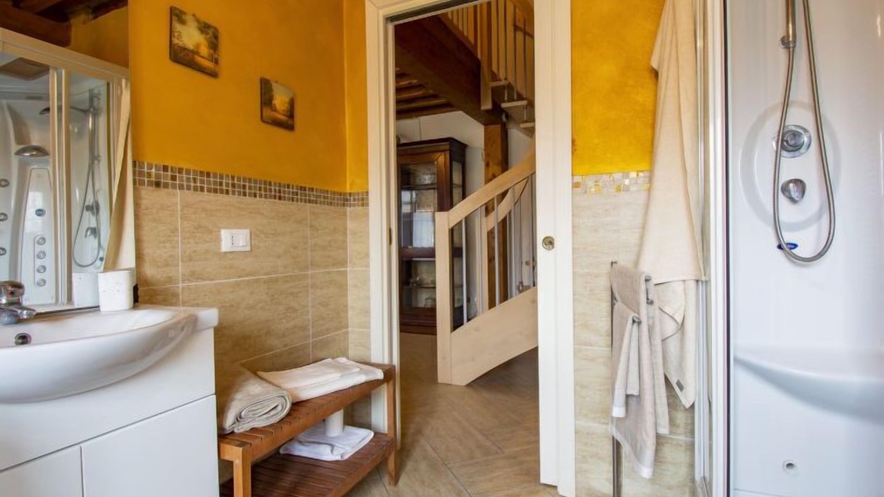 Photo of Bathroom in Molina di Quosa-Rigoli