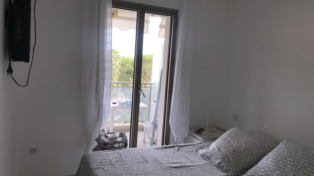 Photo of Bedroom in California - Pezou