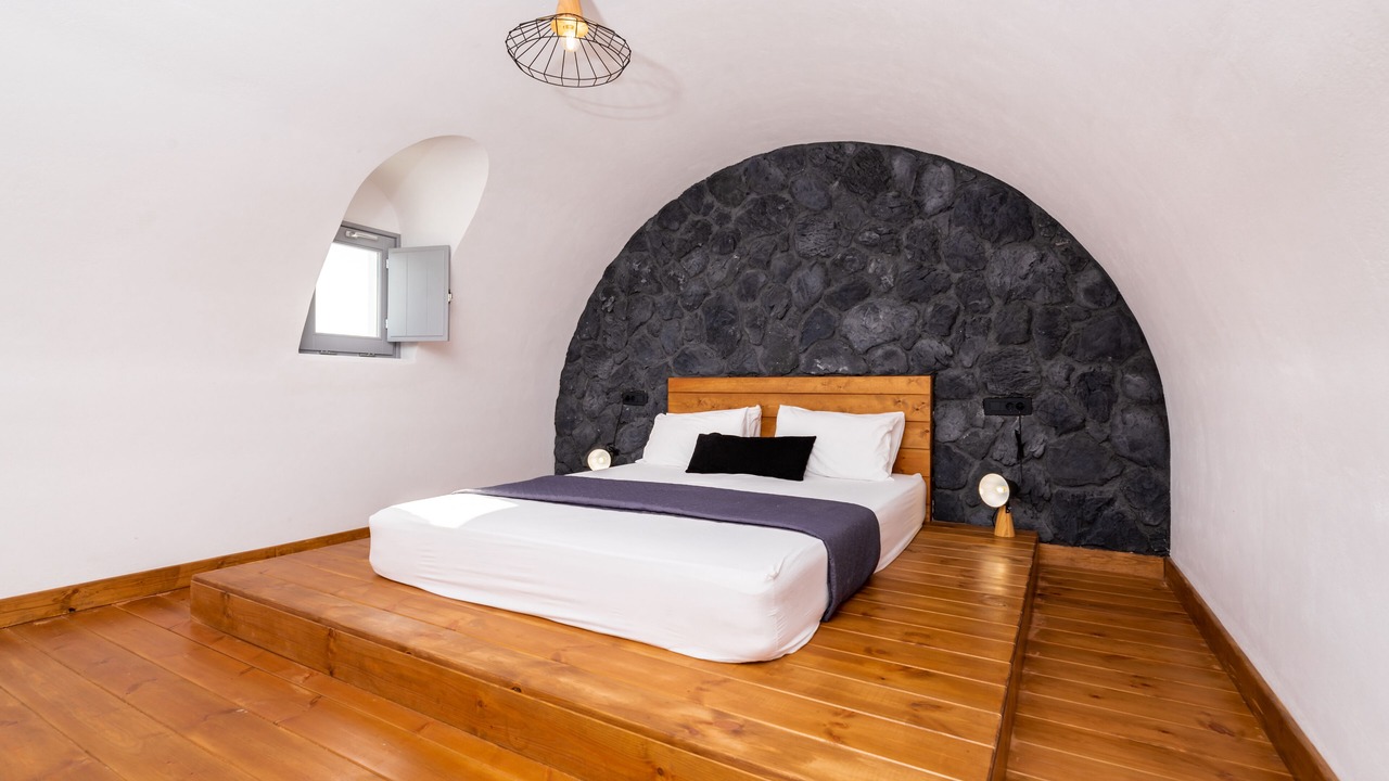 Photo of Bedroom in Perissa