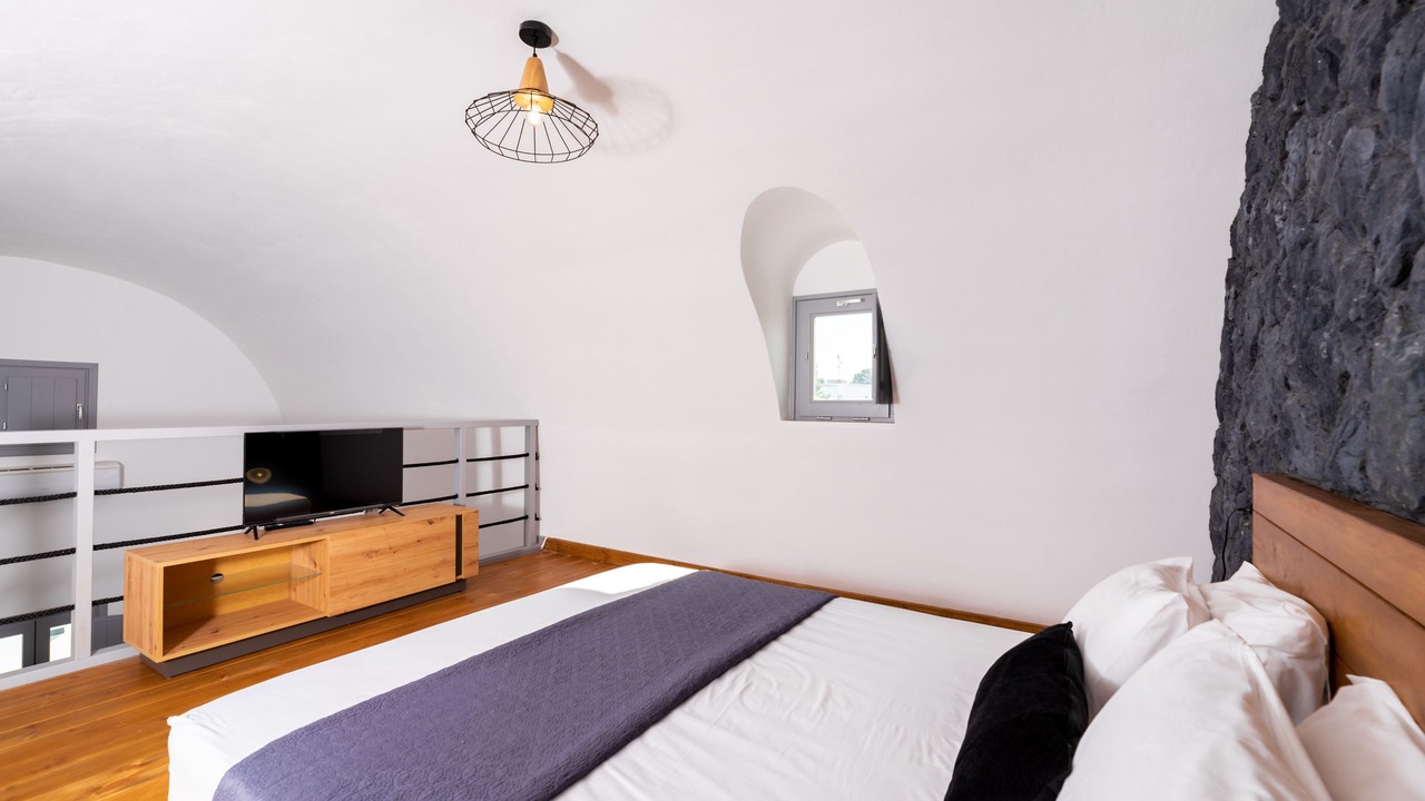 Photo of Bedroom in Perissa