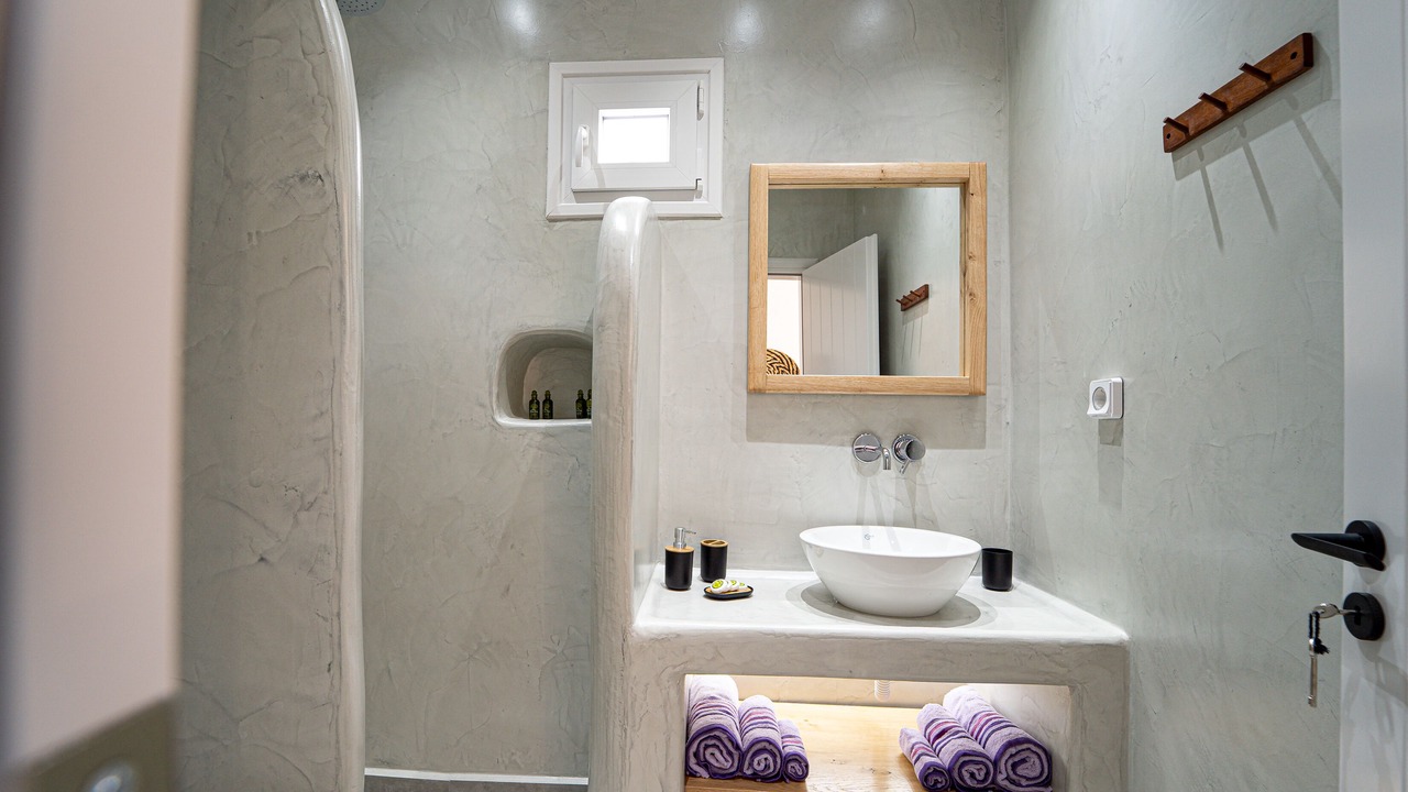 Photo of Bathroom in Akrotiri