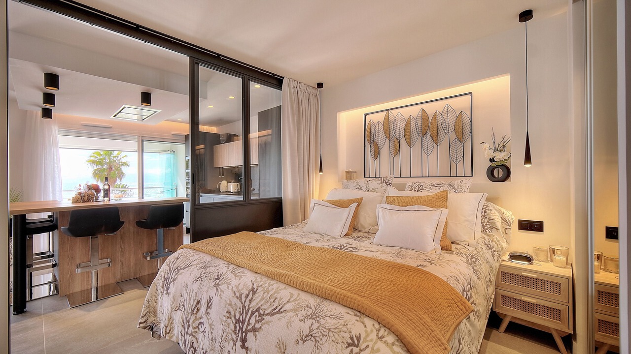 Photo of Bedroom in Villeneuve Loubet Beach
