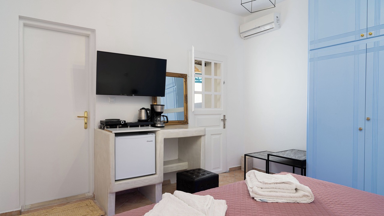 Photo of Bedroom in Monolithos