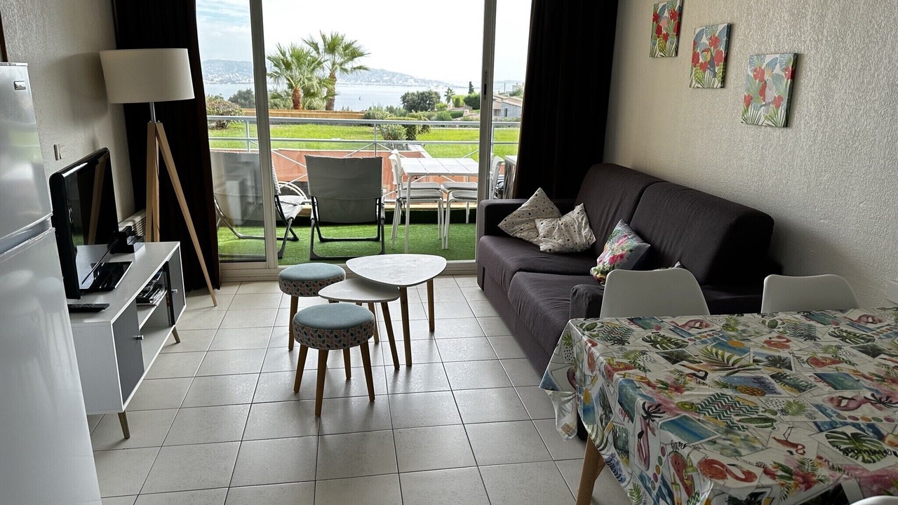 Photo of Livingroom in Theoule-Superieur