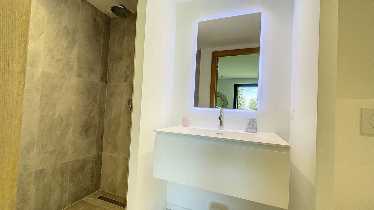 Photo of Bathroom in Sainte-Maxime - Saint-Tropez