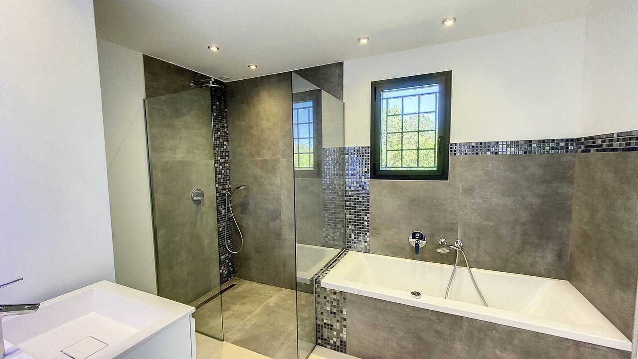 Photo of Bathroom in Sainte-Maxime - Saint-Tropez