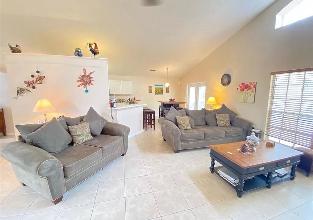 Photo of Livingroom in Sunridge Woods