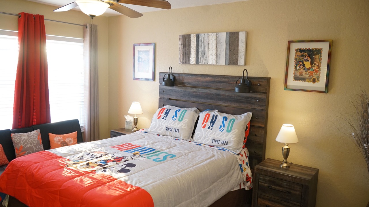 Photo of Bedroom in Venetian Bay Villages