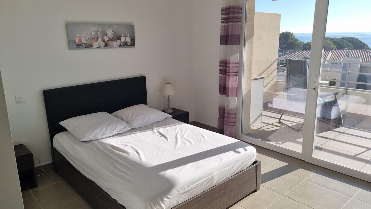Photo of Bedroom in La Nartelle