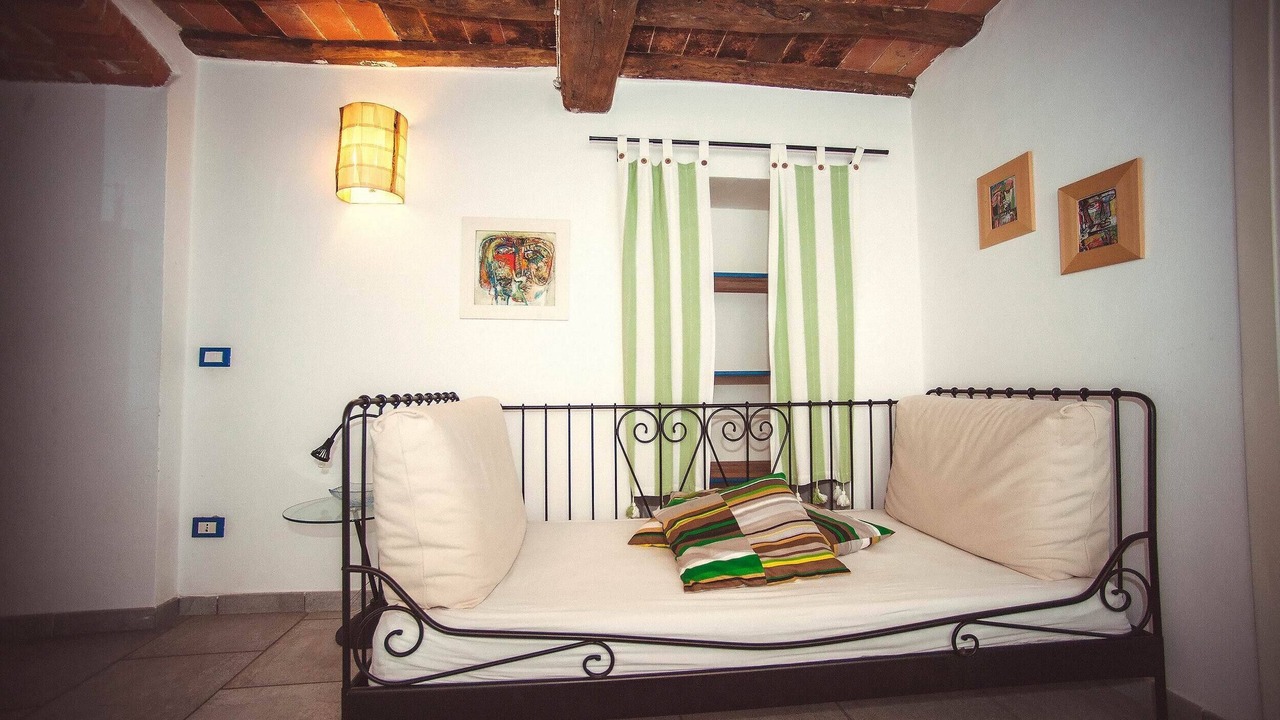 Photo of Bedroom in Massa