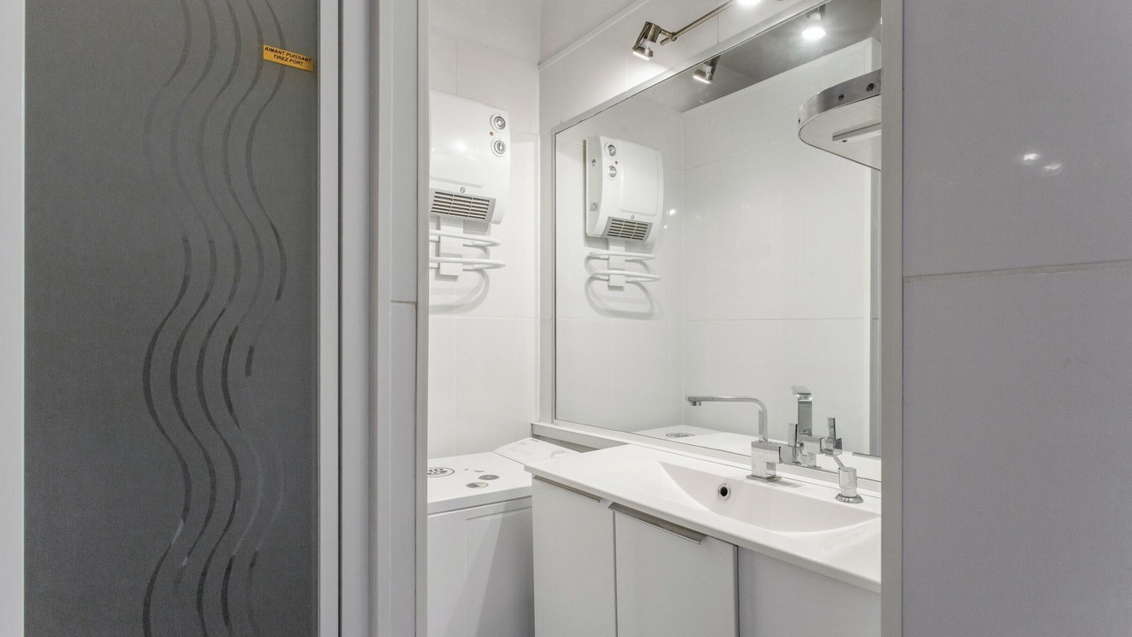 Photo of Bathroom in Plaine de la Brague