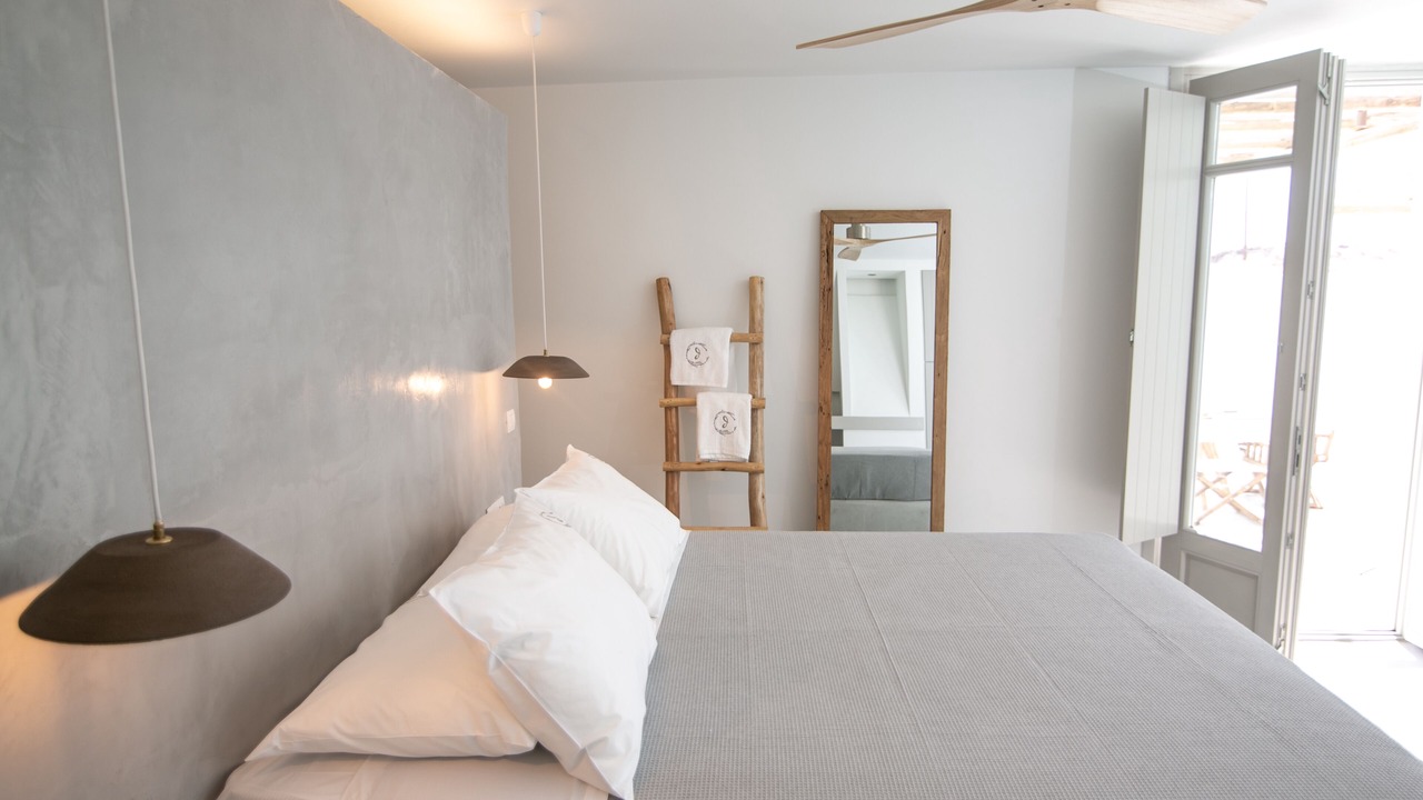 Photo of Bedroom in Exo Gialos