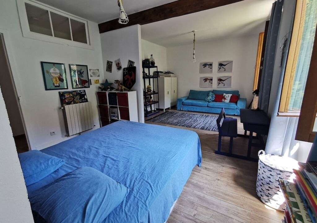 Photo of Bedroom in Drap