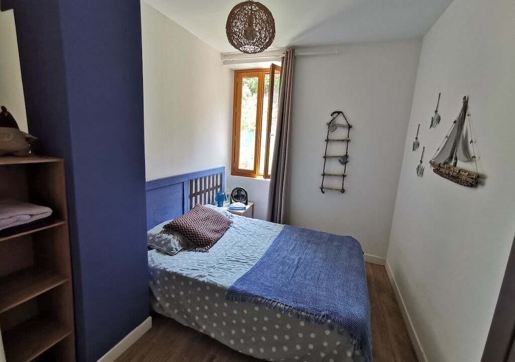 Photo of Bedroom in Drap