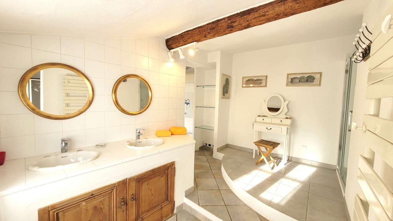 Photo of Bathroom in Old Town