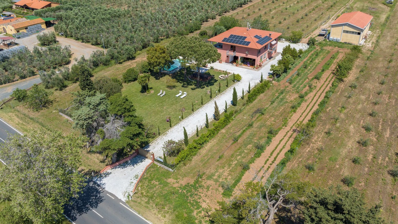 Photo of Outdoor in San Vincenzo